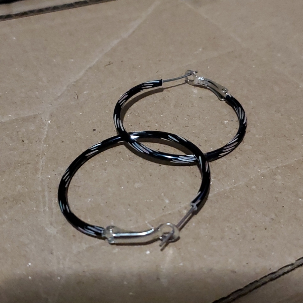 (3 for $10) Black and Silver Striped Hoops